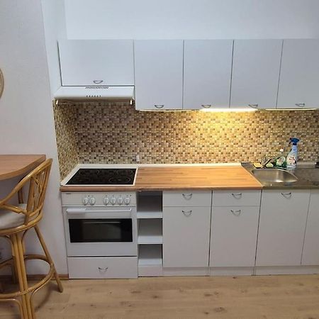Lovely Old Town Apartment บราติสลาวา ภายนอก รูปภาพ